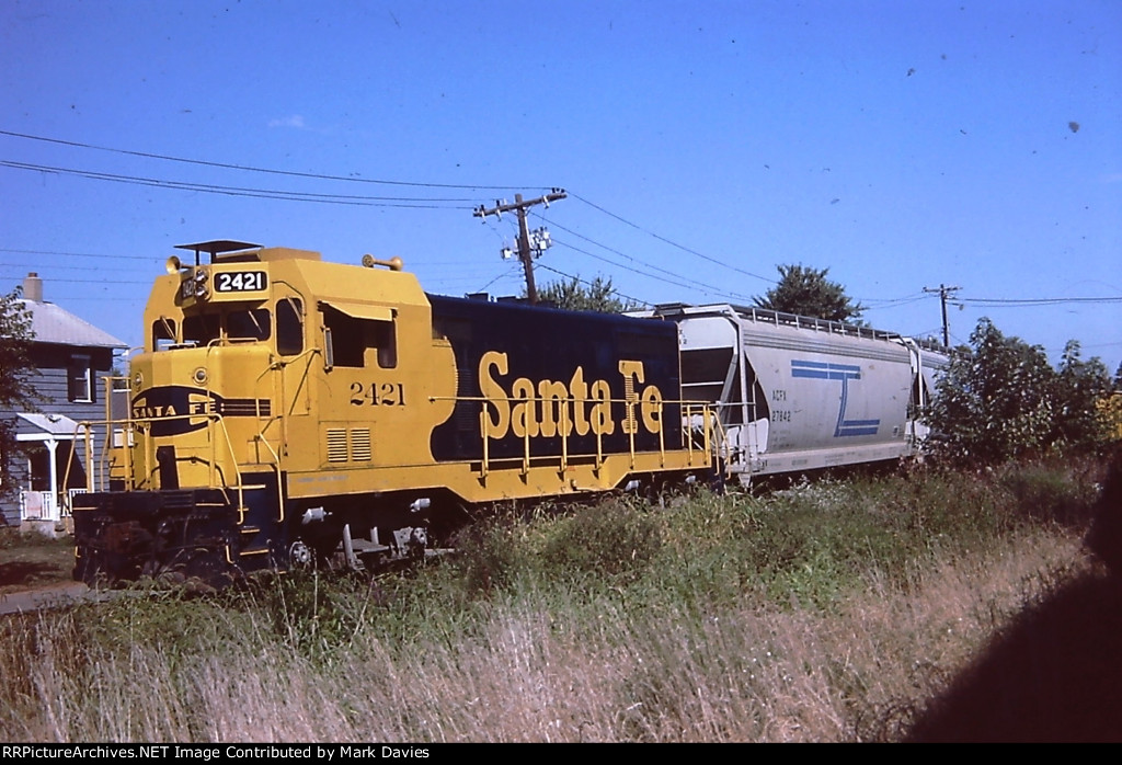 BNSF 2421